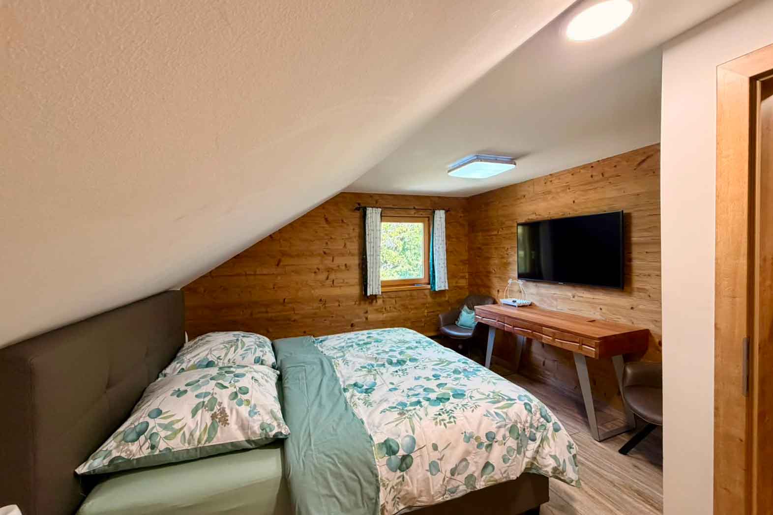schlafzimmer-oben